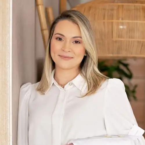 Dra. Ana Beatriz Lima